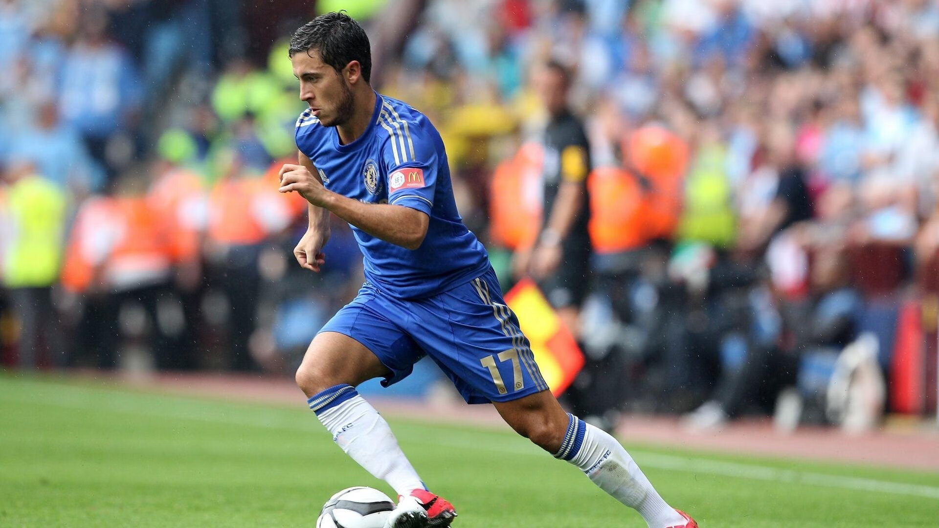 西甲裁判系统加入语言语调识别功能提升沟通判断力，西甲足球裁判